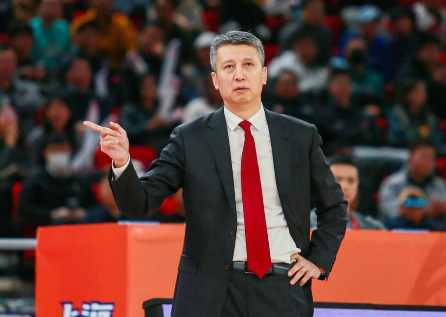 世俱杯-世预赛名单大调整，周琦、赵睿受伤，余嘉豪召回，深圳双星有机会